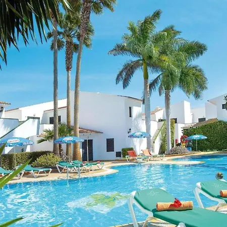 One Bedroom With Shared Pool By The Sea, Castillo Beach Appartamento