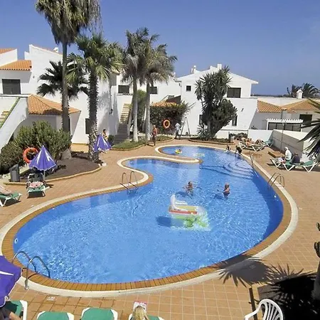 One Bedroom With Shared Pool By The Sea, Castillo Beach * Caleta De Fuste